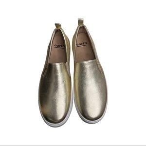 Earth Rosewood Clove Gold Metallic Leather Platform Slip On Size 8